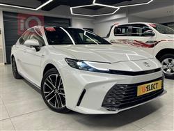 تۆیۆتا کامری